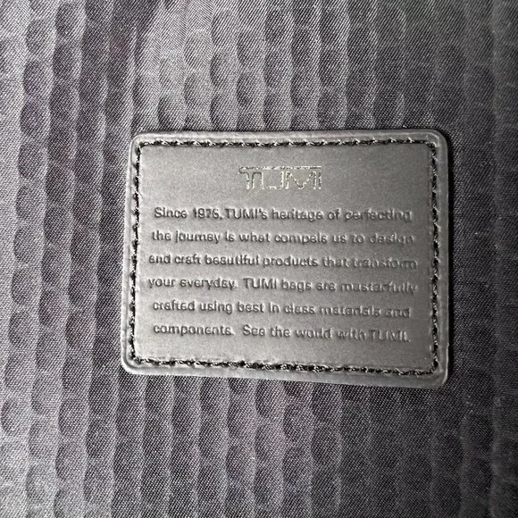 TUMI Bravo Reno Kit, Black NWT Made in Italy - Picture 4 of 10